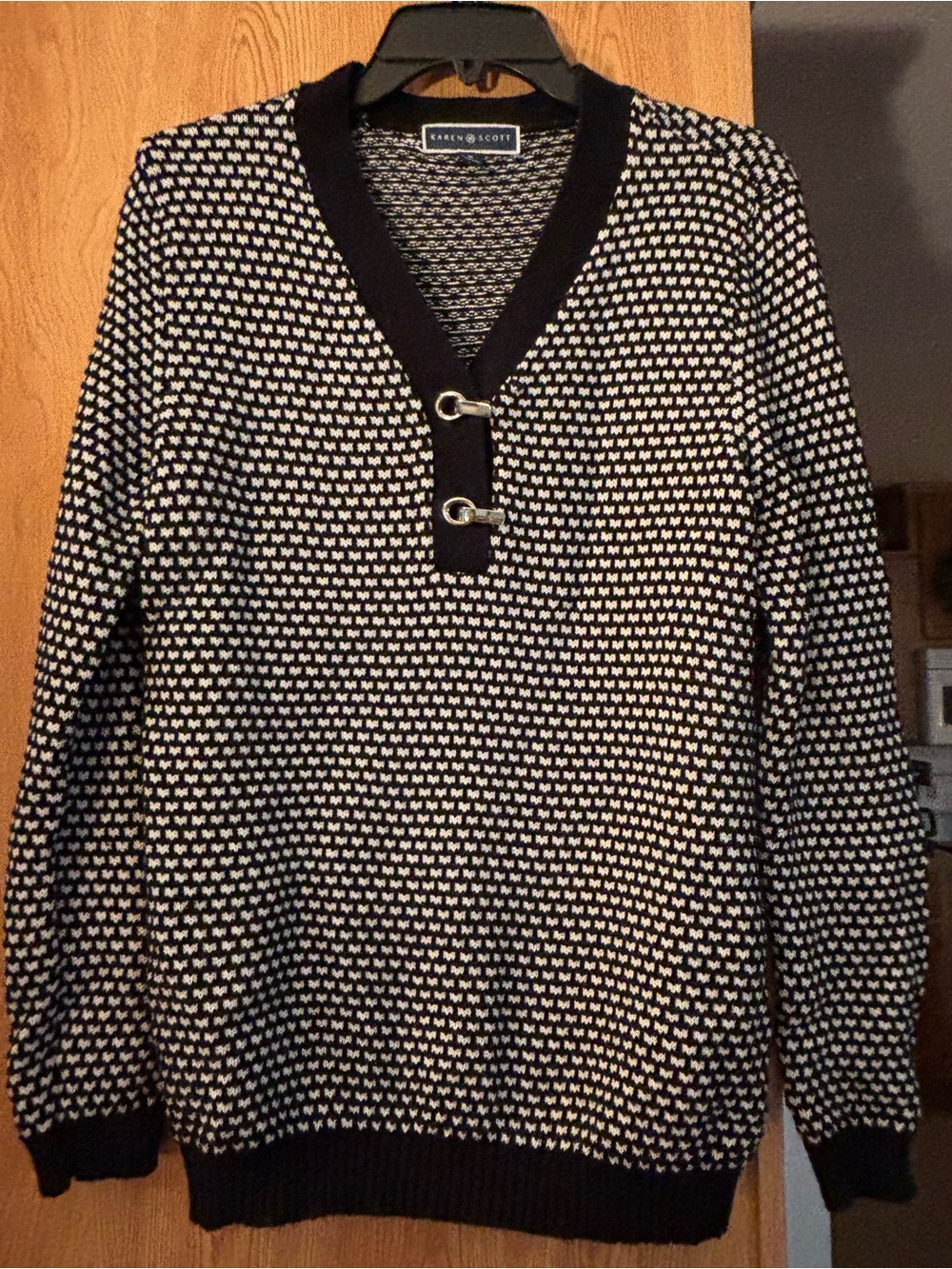 Karen Scott Black and White Knit Sweater